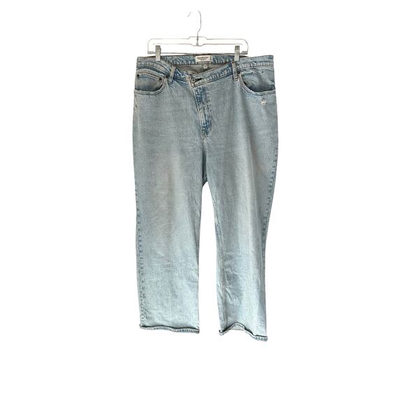 Abercrombie & Fitch Curve Love High Rise The '90s Relaxed Straight Jean Size 16 - Picture 1 of 10